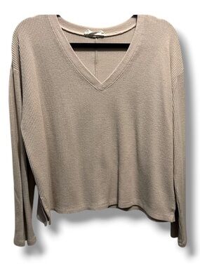 Double Zero Women’s Beige Long-Sleeve V-Neckline Sweater Top Waffle Texture